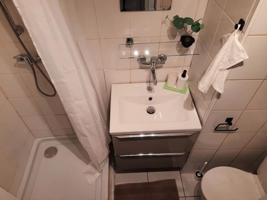 Baza Wypadowa Krakow Kazimierz Apartamento Exterior foto